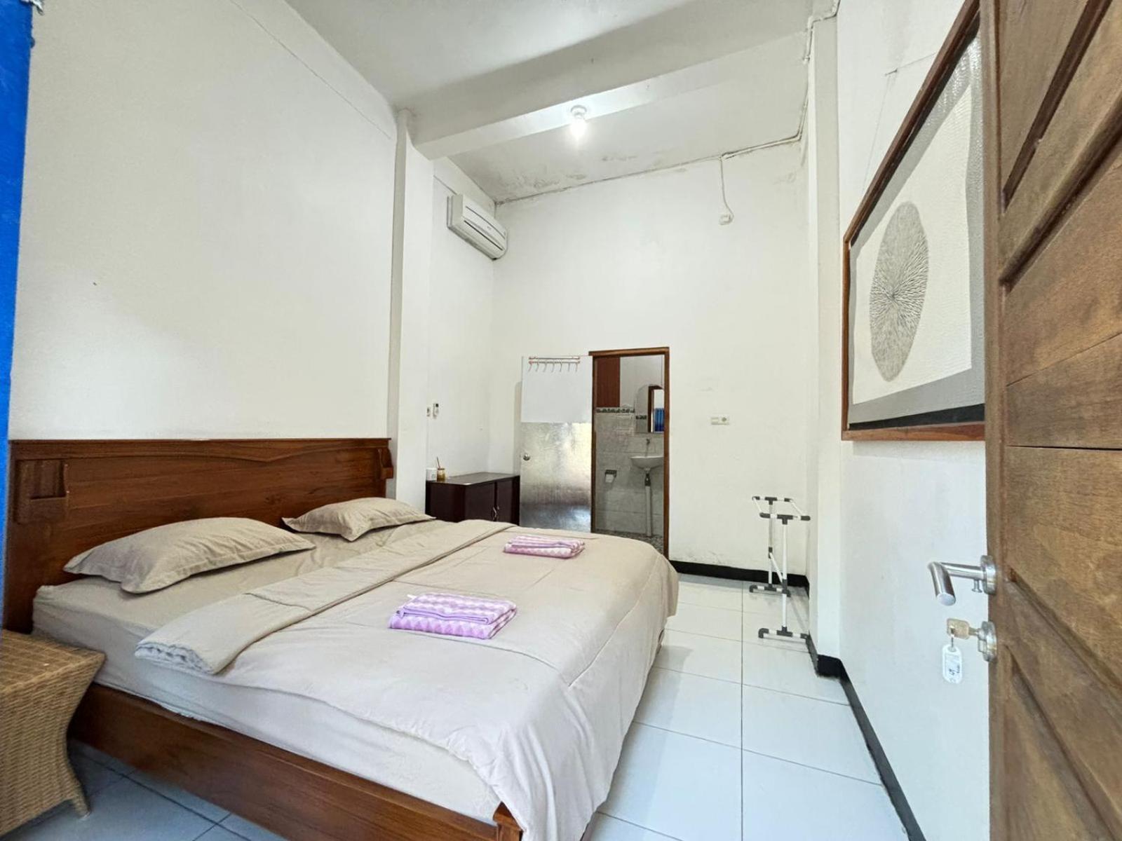 Tarsan Homestay Labuan Bajo Eksteriør billede