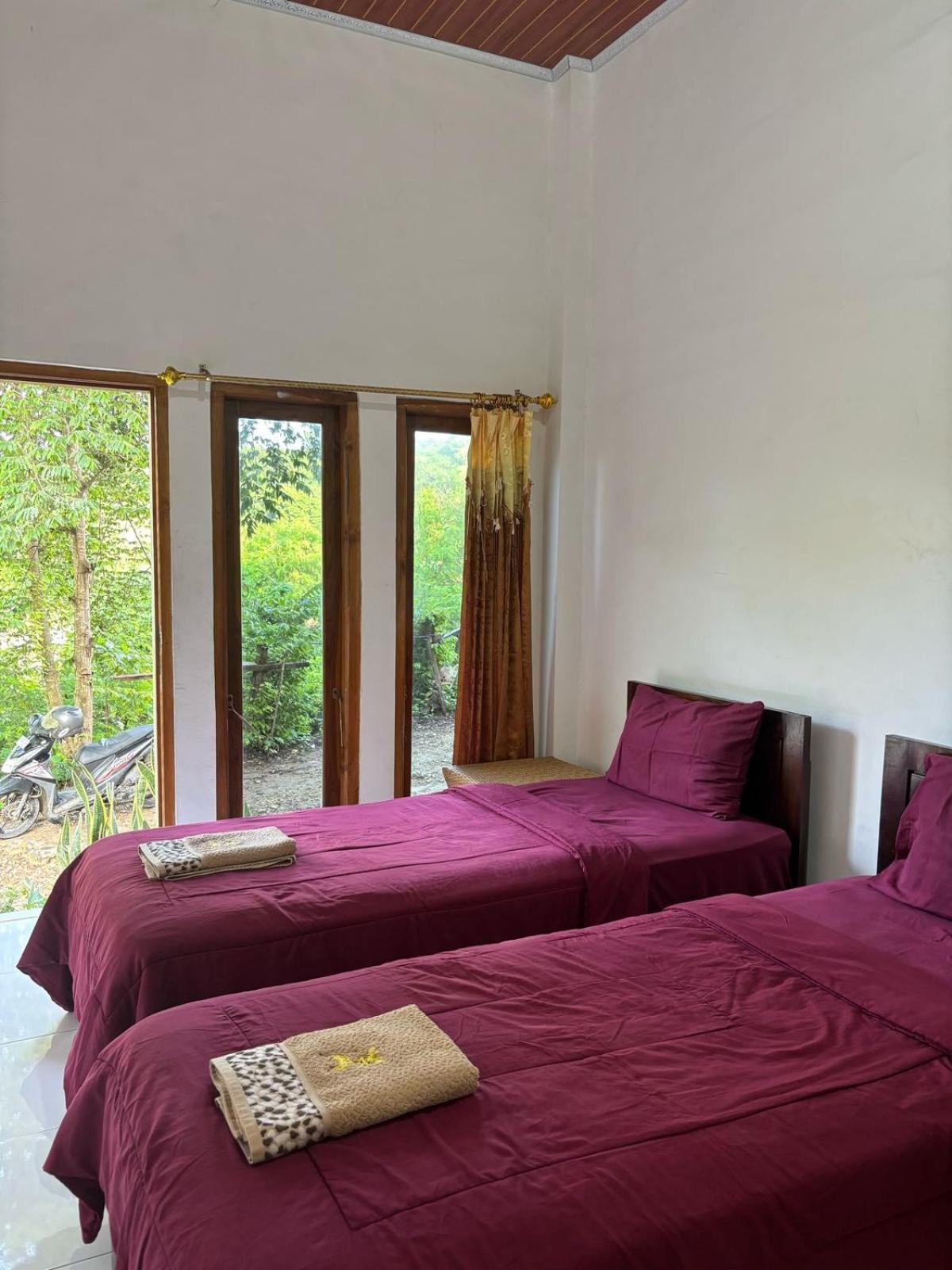 Tarsan Homestay Labuan Bajo Eksteriør billede