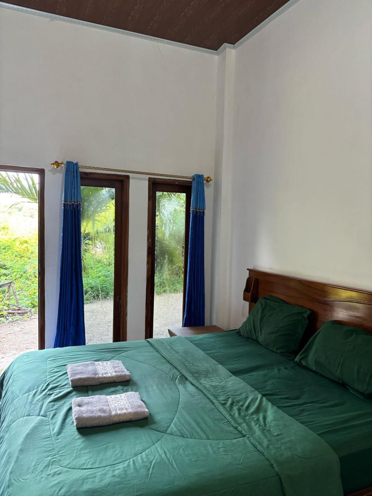 Tarsan Homestay Labuan Bajo Eksteriør billede