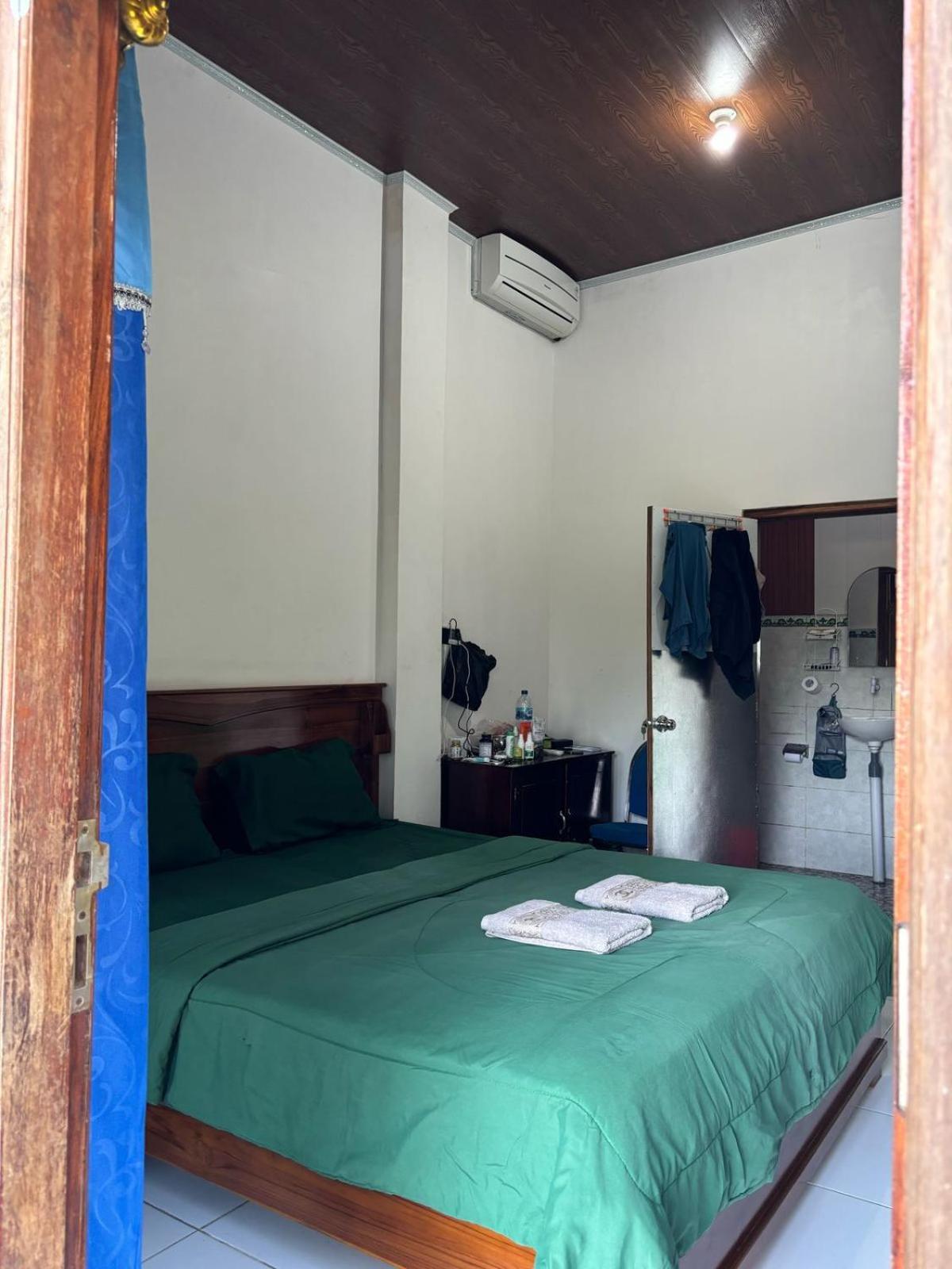 Tarsan Homestay Labuan Bajo Eksteriør billede